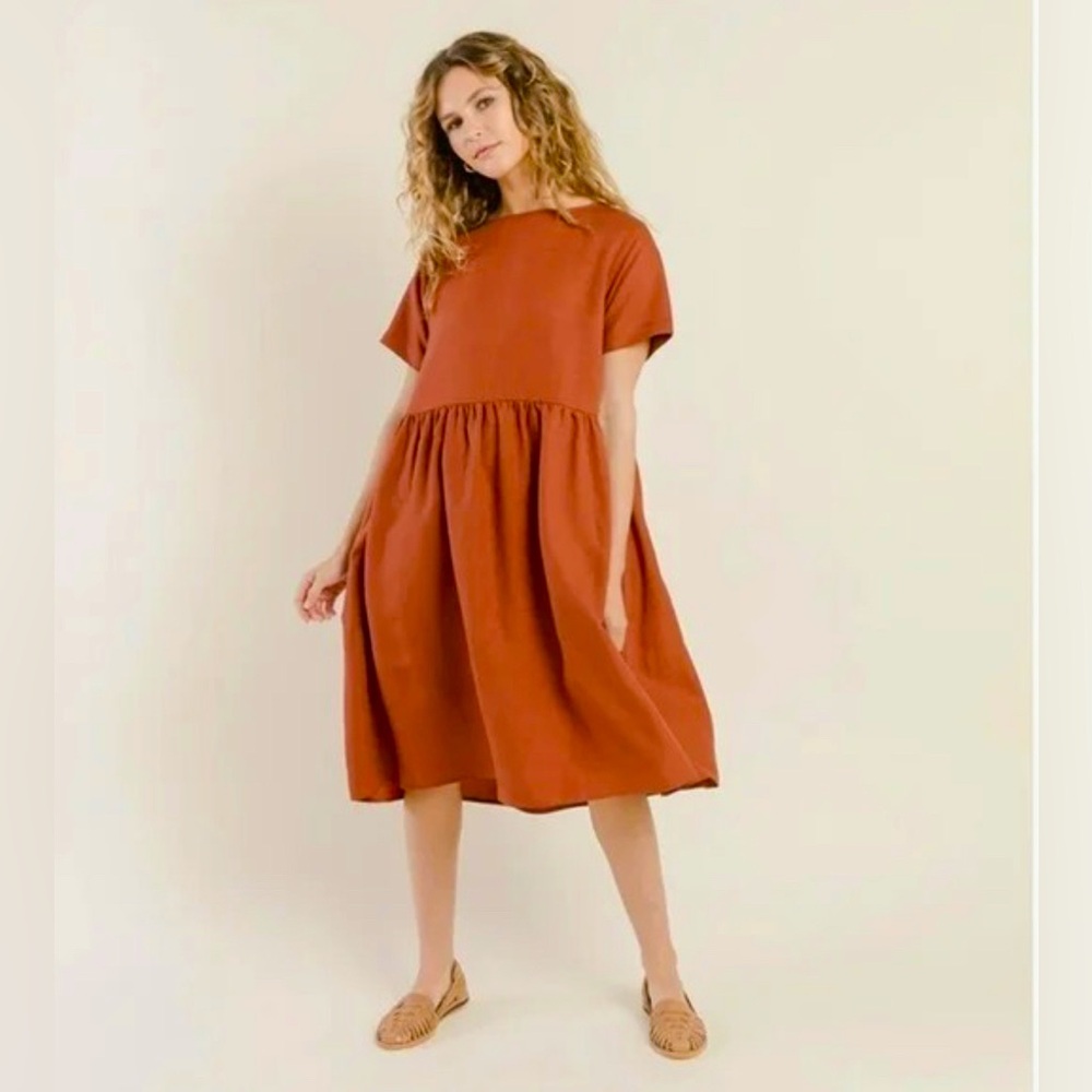 *TRADLANDS* Nico Midi Dress in Rust